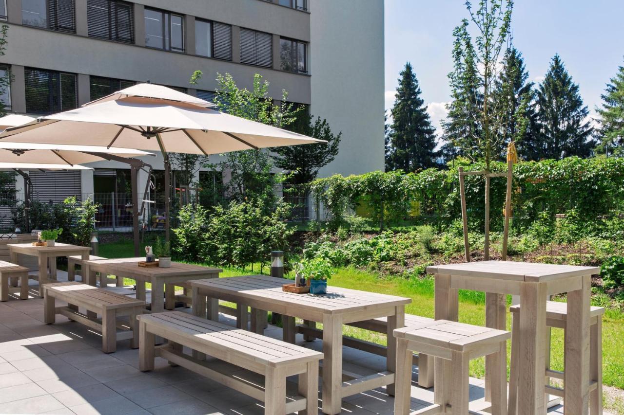 Courtyard By Marriott Oberpfaffenhofen Munich South Hotel Gilching Kültér fotó